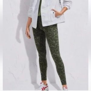 Cabi Marathon leggings medium